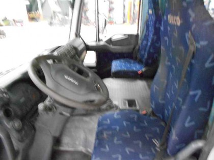 IVECO INTERIOR TRAKKER CORTA MANUAL E-4