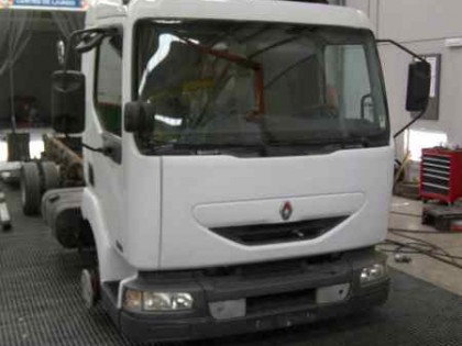 RENAULT MIDLUM 180 CORTA MANUAL  E-2