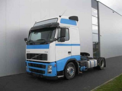 CABINA VOLVO FH 12  GLOBETROTTER,AUTOMATICO,MANUAL,IMPECABLE